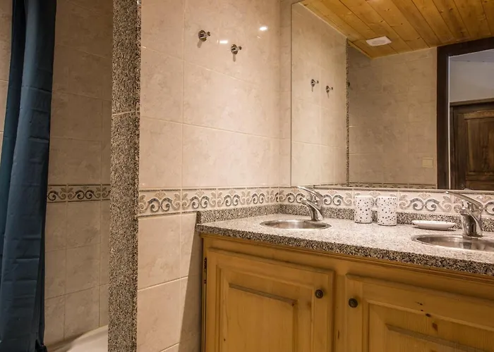 Les Avouilles Close To Mont Blanc Apartment *