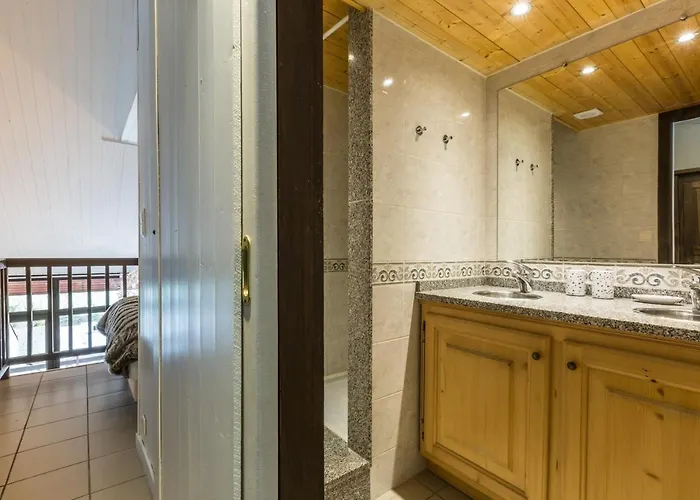 Les Avouilles Close To Mont Blanc Apartment